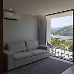 Portovella & לינה וארוחת בוקר Pala