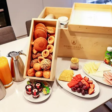 Portovella & Nocleg ze śniadaniem Pala