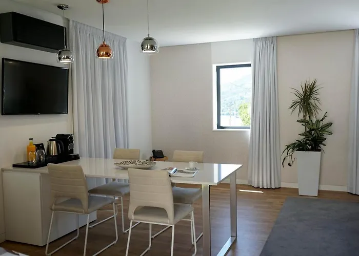 Portovella & 3* Pala